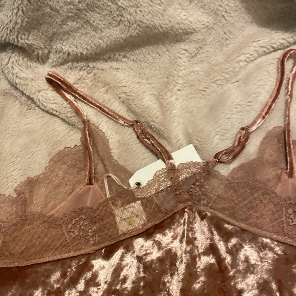 Tank top - Picture 4 of 4